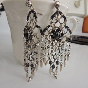 Beautiful pendant earrings, with onyx